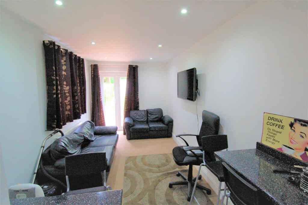 7 Bedroom Apartment, 241 Tiverton Road, Selly Oak, Birmingham B29 6DB - Birmingham, England, United Kingdom - Common Area