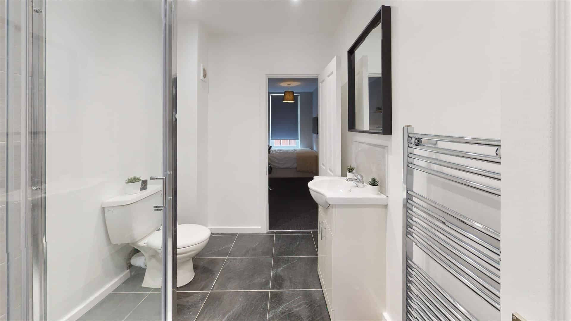 Guinea Street, Bristol - Bristol, England, United Kingdom - 11 Bedroom Apartment - Bathroom