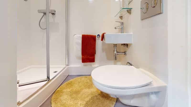 Amenities?w=400&h=260&fit=crop&q=40&auto=format&trim=auto