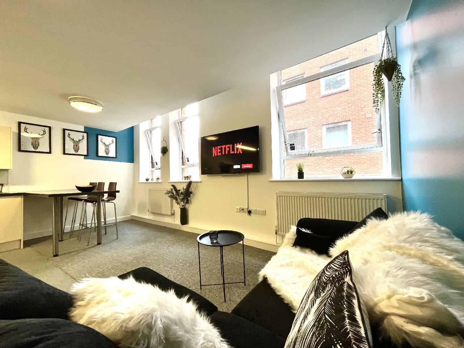 Wool Factory F5 R2 City Centre, Leicester  - Leicester, England, United Kingdom - 5 Bedroom 2 Bathroom Apartment - Amenities