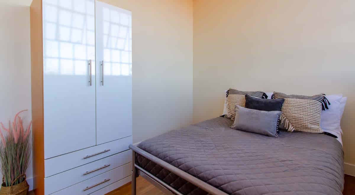 Amenities?w=400&h=260&fit=crop&q=40&auto=format&trim=auto