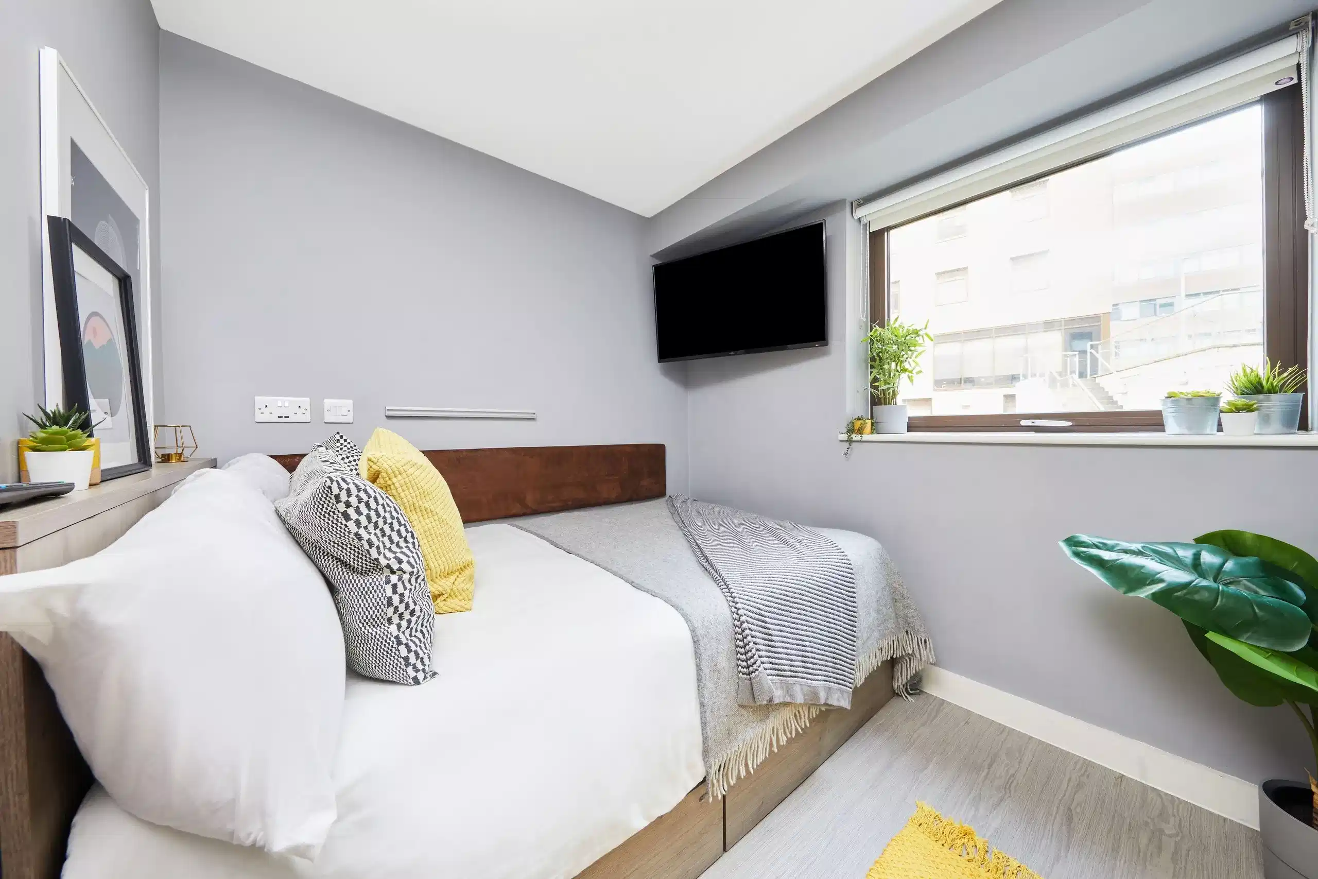 2 Bed Ensuite