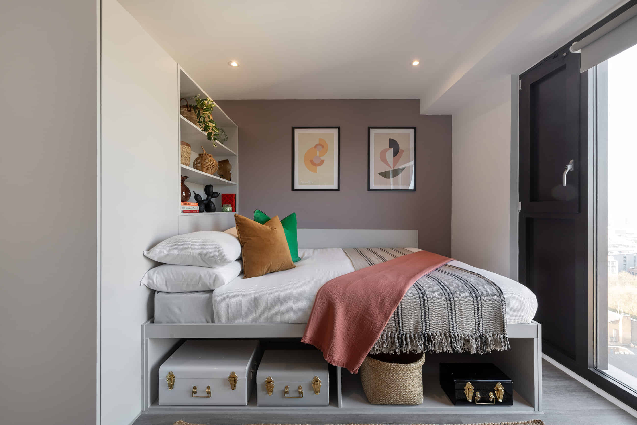 Luxe Studio Plus