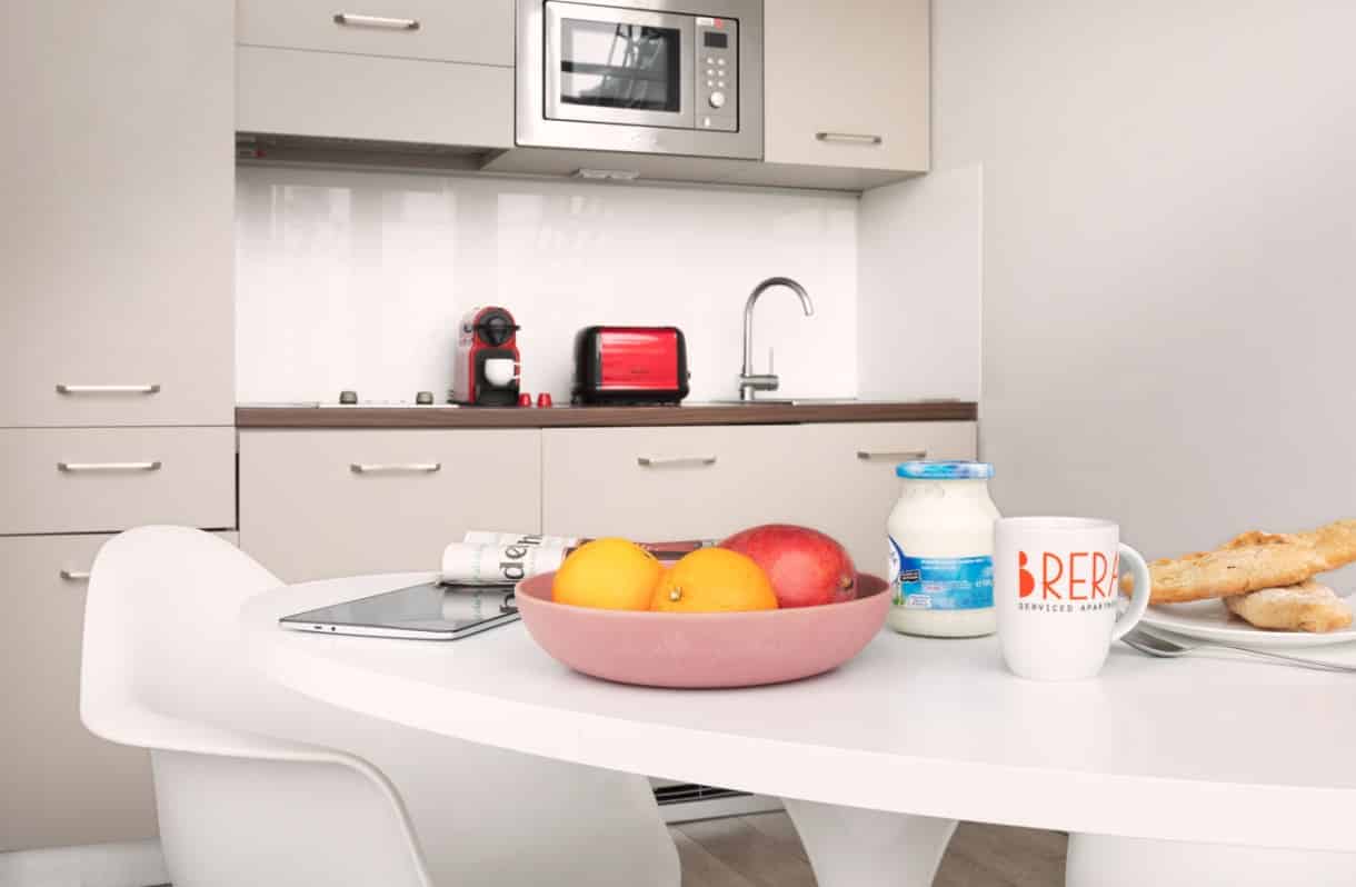 Common Area?w=400&h=260&fit=crop&q=40&auto=format&trim=auto