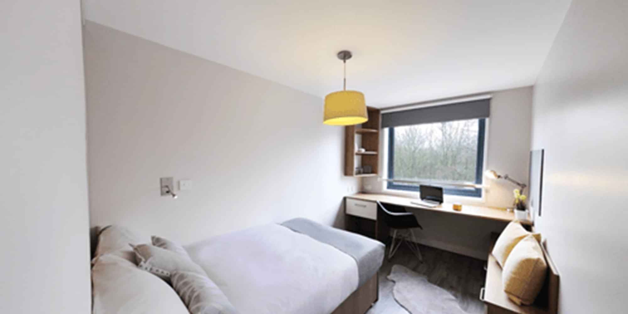 Exterior?w=400&h=260&fit=crop&q=40&auto=format&trim=auto