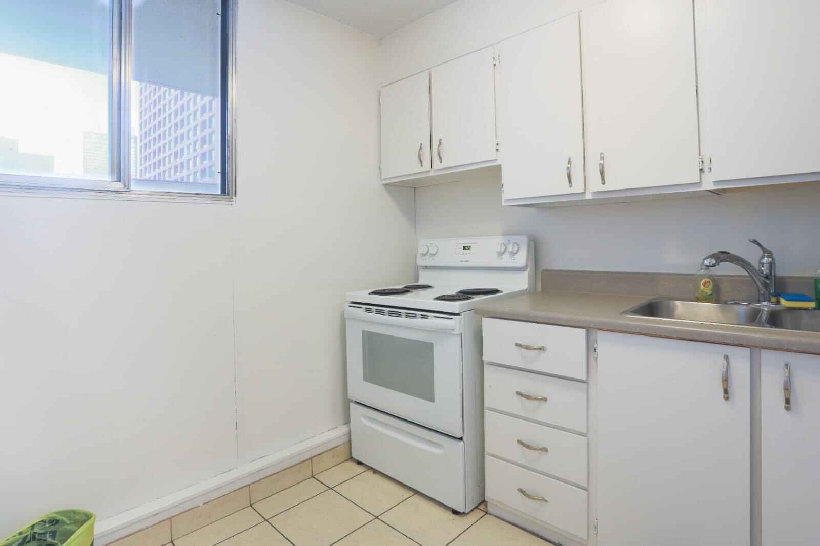 Bedroom?w=400&h=260&fit=crop&q=40&auto=format&trim=auto