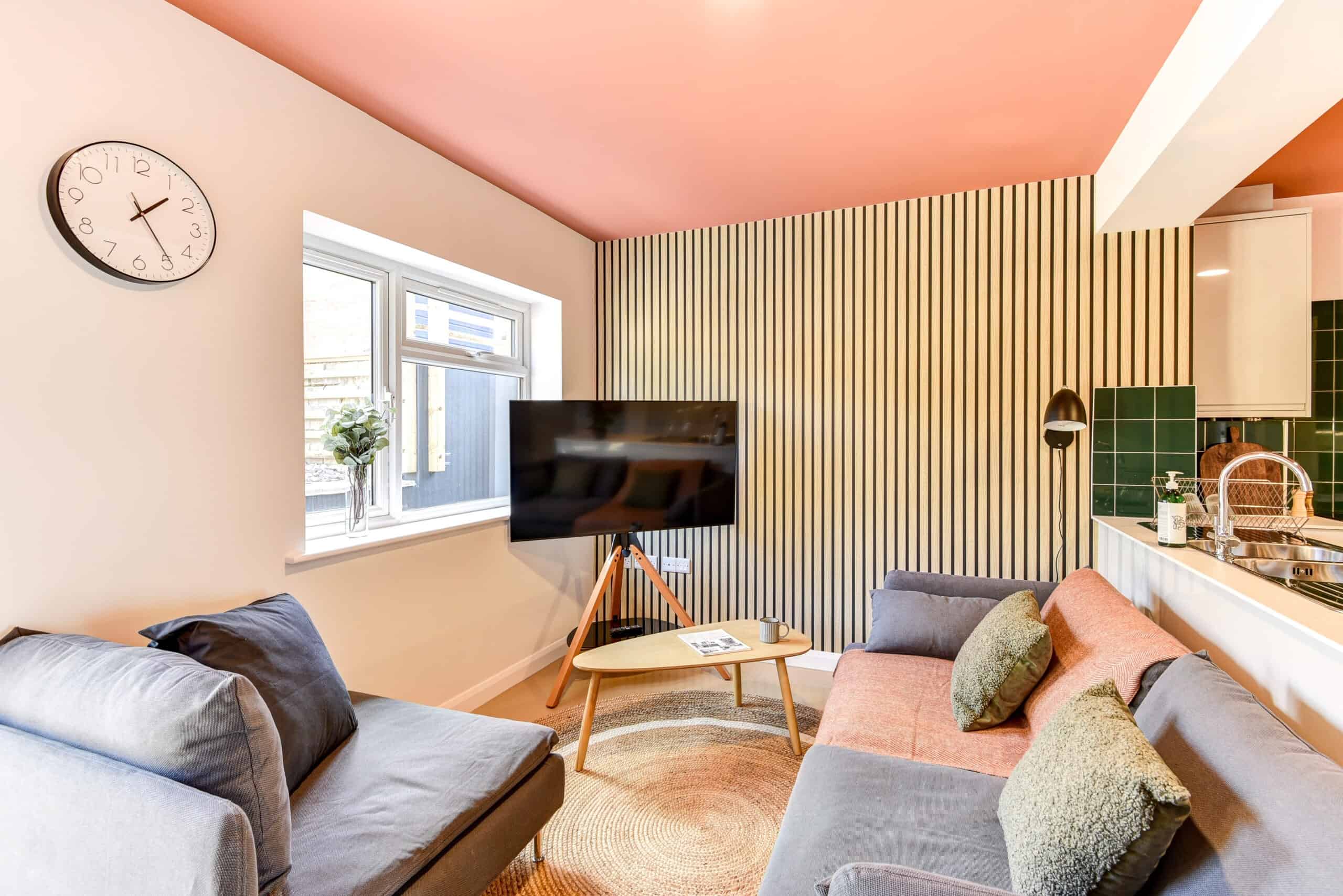 Taunton Road BN2, Brighton - Brighton, England, United Kingdom - 6 Bedroom 2 Bathroom Apartment - Common Area