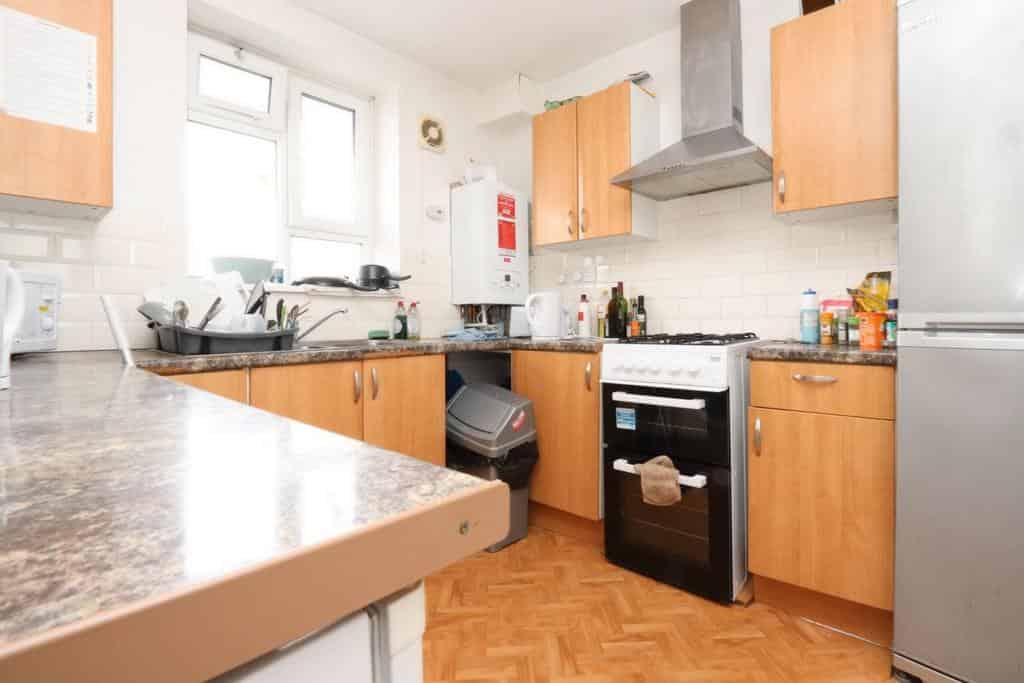6 bedroom apartment, Ashcombe House, Talwin St - undefined - kitchen - Kitchen - 11-07-2023