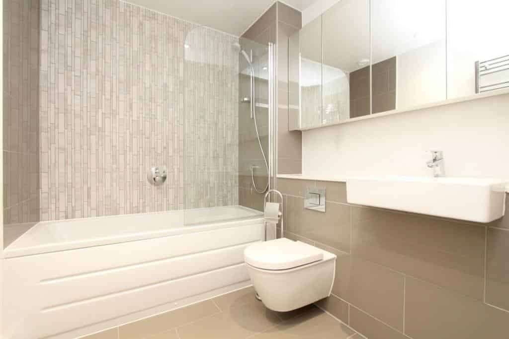 3 bedroom apartment, 8 Lambarde Square - undefined - bathroom - Bathroom  - 13-07-2023