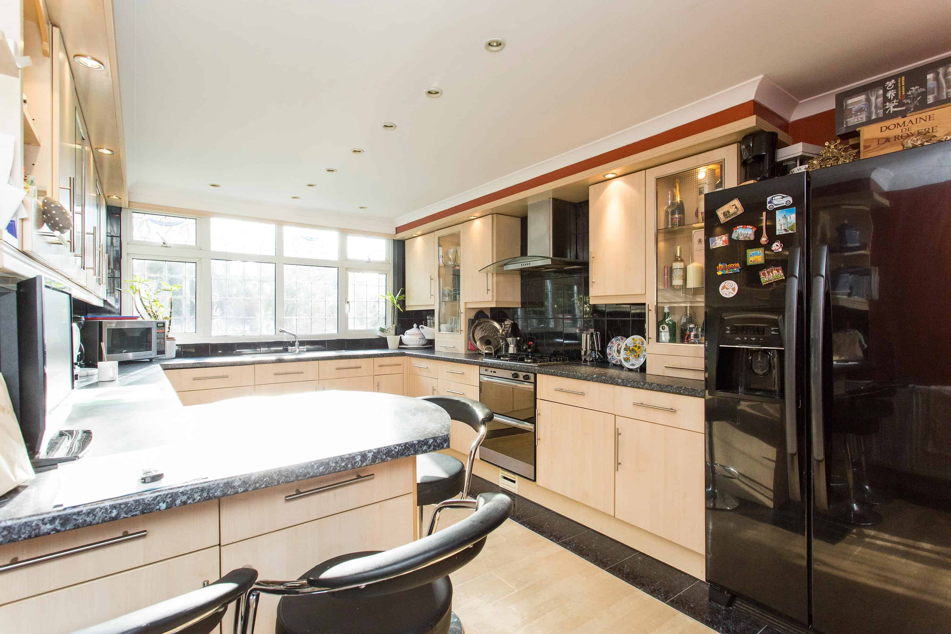 6 bedroom house, Evesham Way - undefined - Kitchen