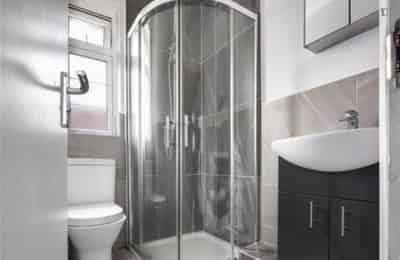 4 Bedroom 2 Bathroom Apartment - Kitchen?w=400&h=260&fit=crop&q=40&auto=format&trim=auto