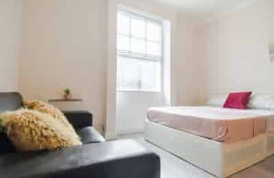 Room in a 3 Bedroom Apartment, Gloucester Pl, London NW1 6BU - London, England, United Kingdom - bed2