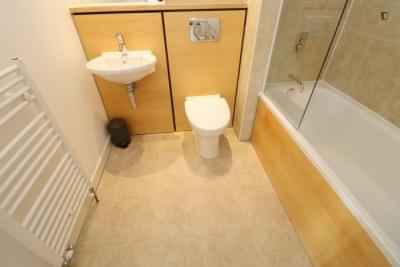 Kitchen?w=400&h=260&fit=crop&q=40&auto=format&trim=auto