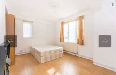 Room in a 3 Bedroom Apartment, Clifton Rd, London, N1 - London, England, United Kingdom - 3 Bed - 1 Bath (2) - Bedroom