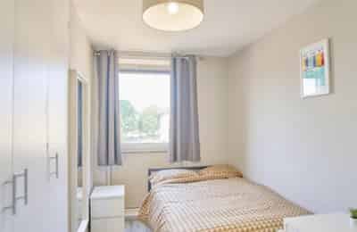 Cute Double Bedroom Close To Hackney Wick Overground Station, London - London, England, United Kingdom - Welcoming double bedroom near Victoria Park - Bedroom