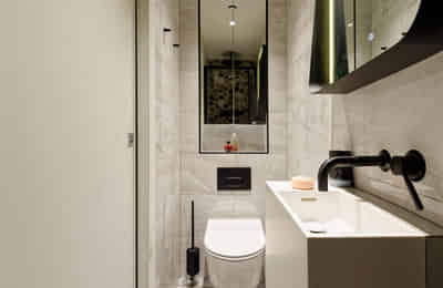Studio - Bedroom?w=400&h=260&fit=crop&q=40&auto=format&trim=auto