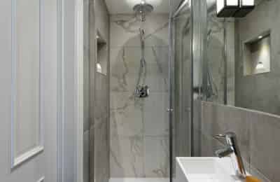 Studio Room, Emperor's Gate, London SW7 4JA (Studio 6) - London, England, United Kingdom - Studio - Bathroom
