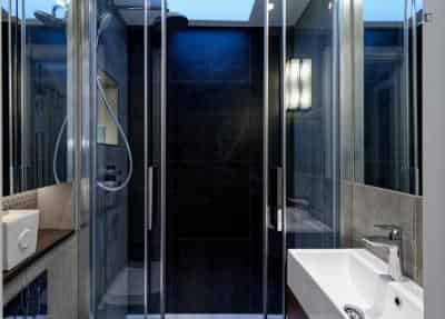 Smart Studio In Kensington, London - London, England, United Kingdom - Studio - Bathroom