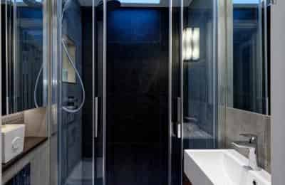 Smart Studio In Kensington, London - London, England, United Kingdom - Studio - Bathroom