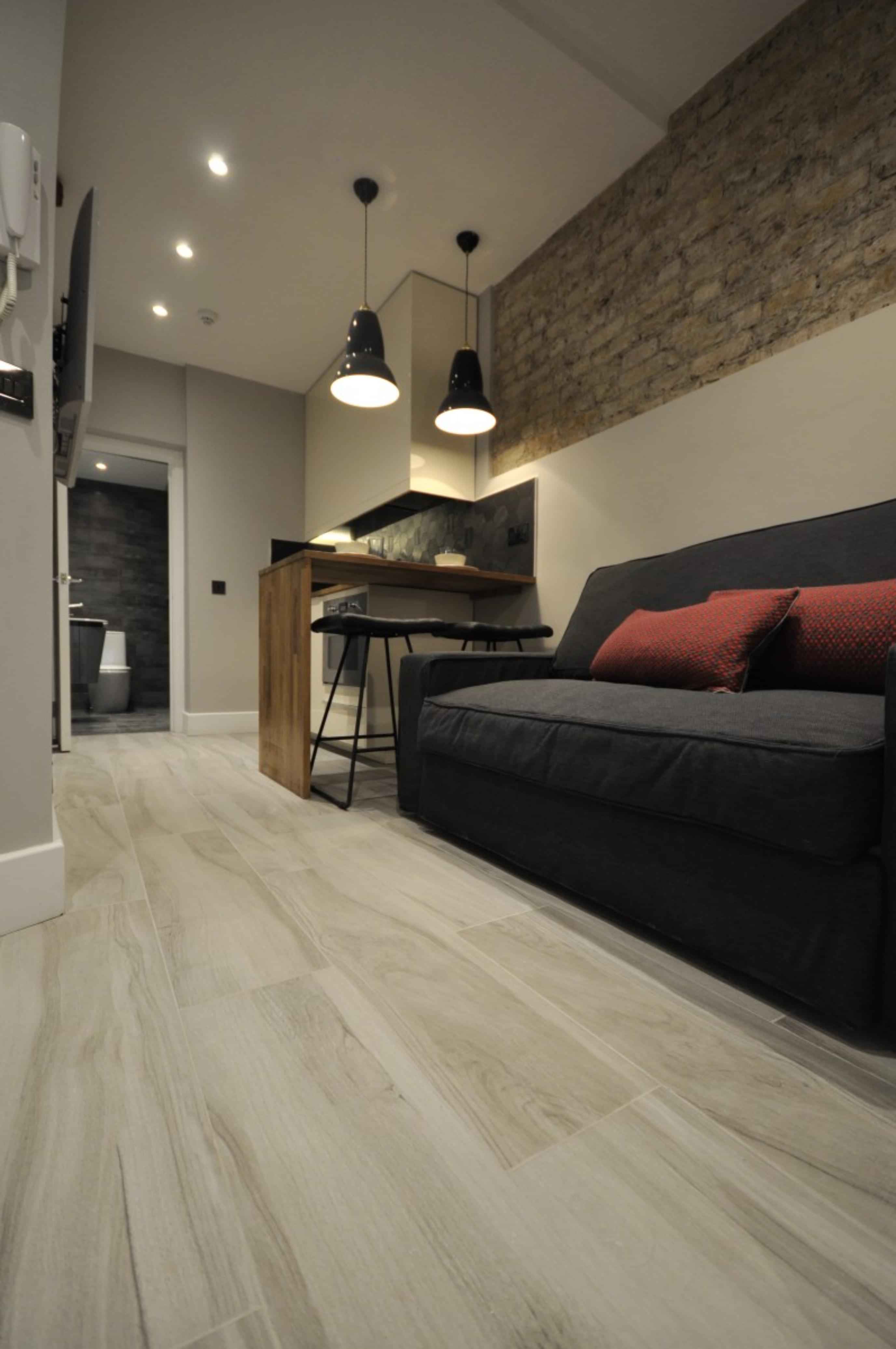 1 Bedroom Apartment, Linden Gardens, London, W2 4HD - London, England, United Kingdom - Common Area