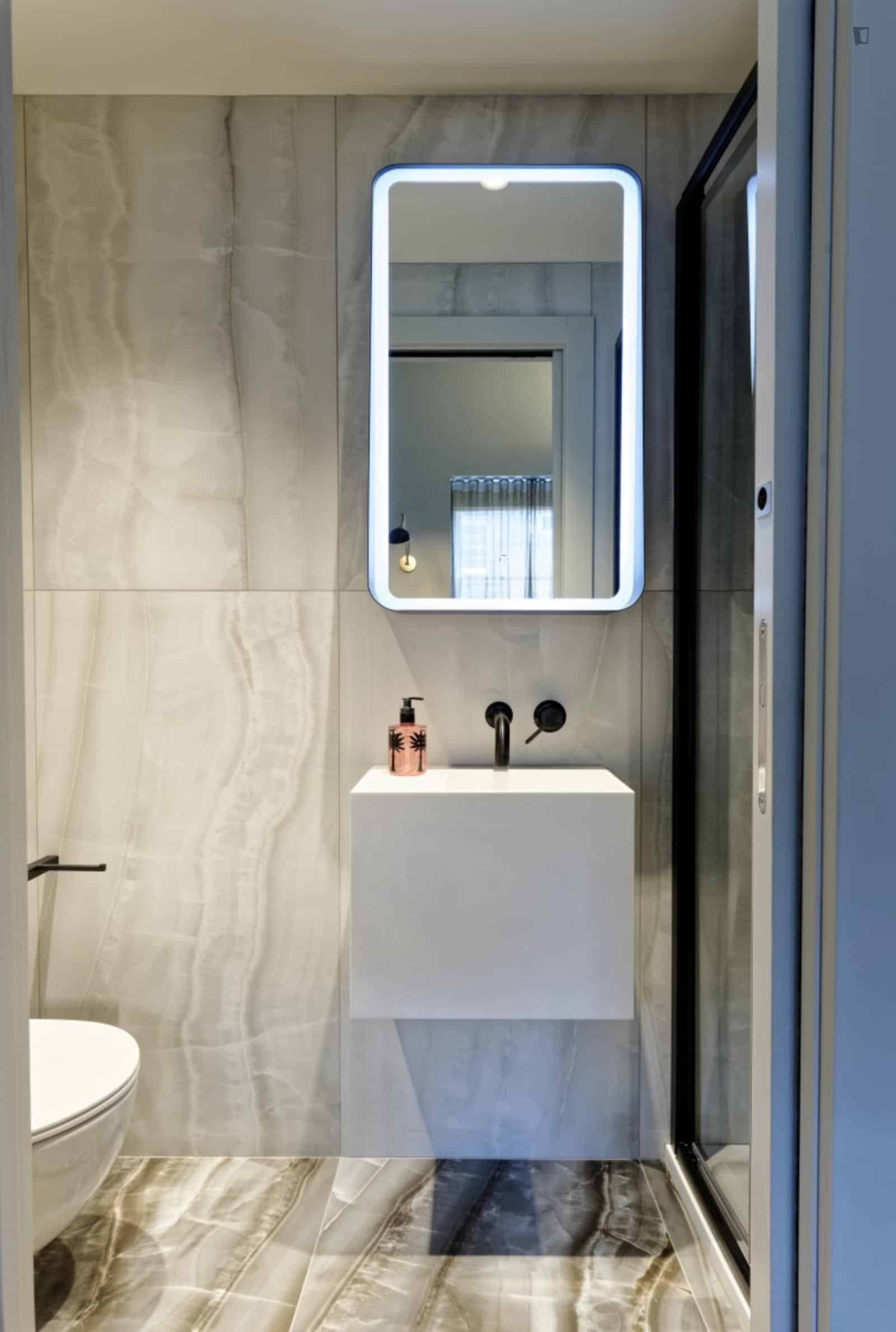 Appealing Studio In South Kensington, London - London, England, United Kingdom - Studio - Bathroom