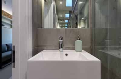 Bright Studio Close To Royal College Of Music, London - London, England, United Kingdom - Studio - Bathroom