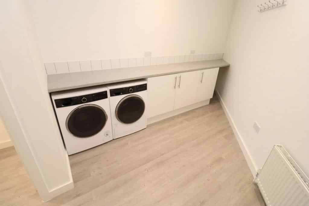 Room in a 5 Bedroom Apartment, Dawes Rd, London SW6 7EE - London, England, United Kingdom - Amenities