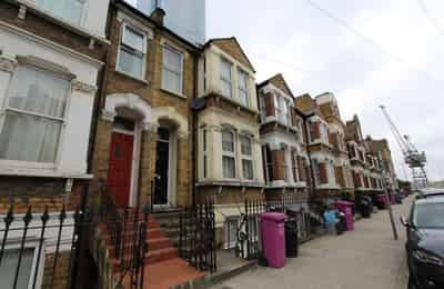 Room in a 5 Bedroom Apartment, Manchester Rd, London E14 3NU - London, England, United Kingdom - Exterior