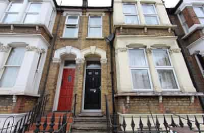 Room in a 5 Bedroom Apartment, Manchester Rd, London E14 3NU - London, England, United Kingdom - Exterior