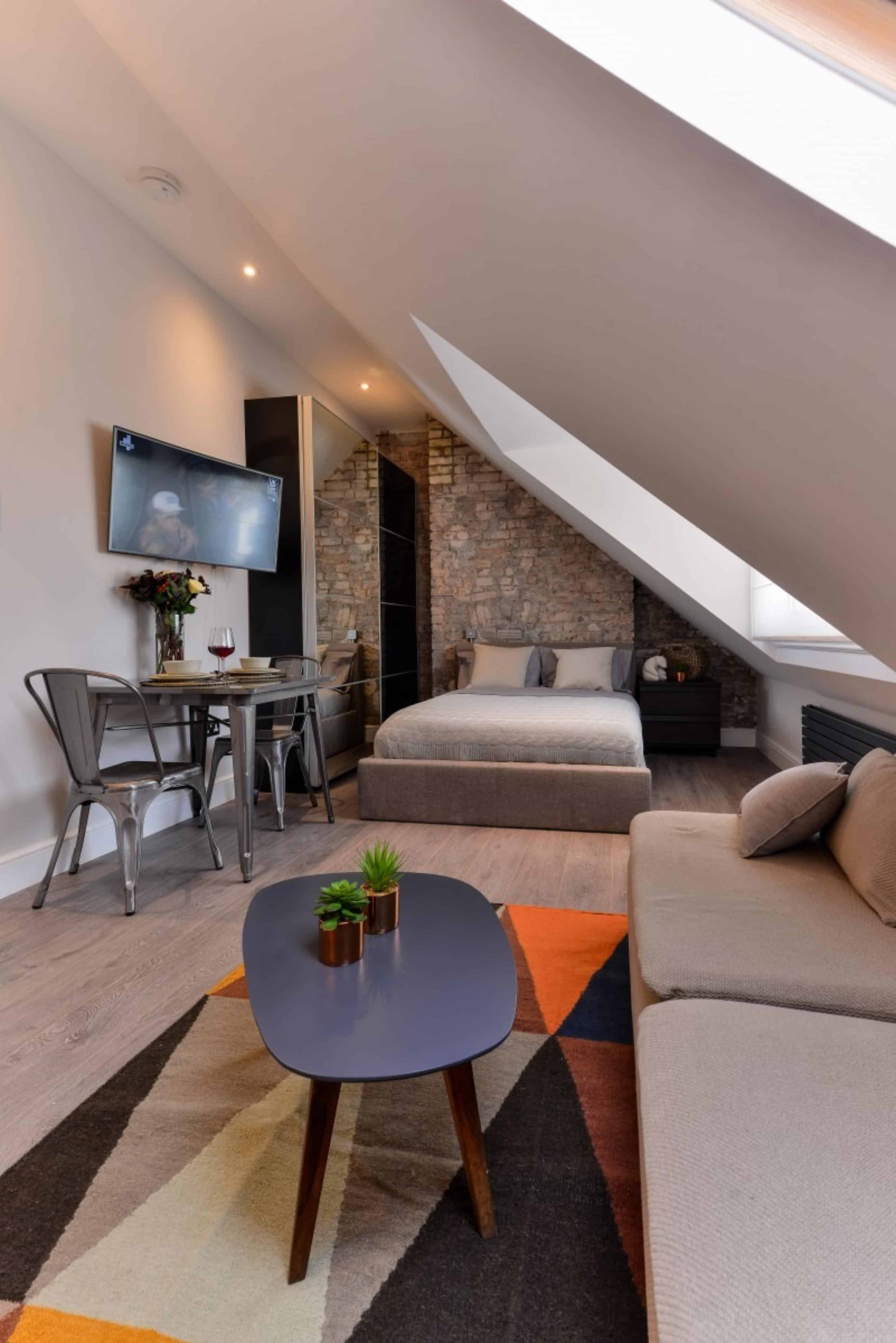 Studio Room, Kingdon Rd, London NW6 1PJ(Studio 1) - London, England, United Kingdom - Studio - Bedroom