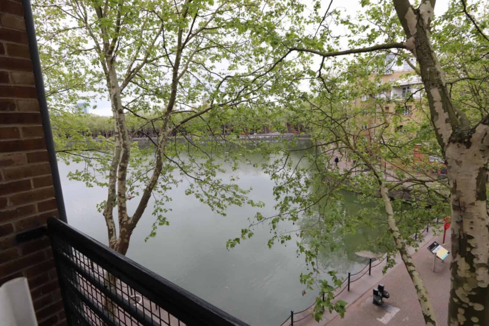 Room in a 2 Bedroom Apartment, Brunswick Quay, London SE16 7PW - London, England, United Kingdom - Exterior