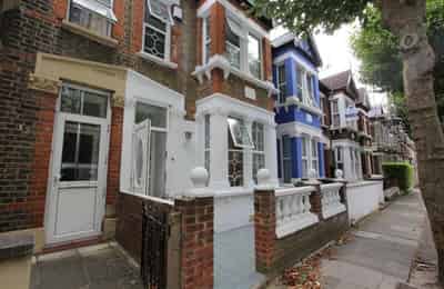 Room in a 6 Bedroom Apartment, Walton Rd, London E13 9BP - London, England, United Kingdom - Exterior
