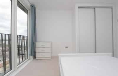 Room in a 4 Bedroom Apartment, Lock Side Wy, London E16 2HU - London, England, United Kingdom - 4 Bedroom 1 Bathroom Apartment - Amenities