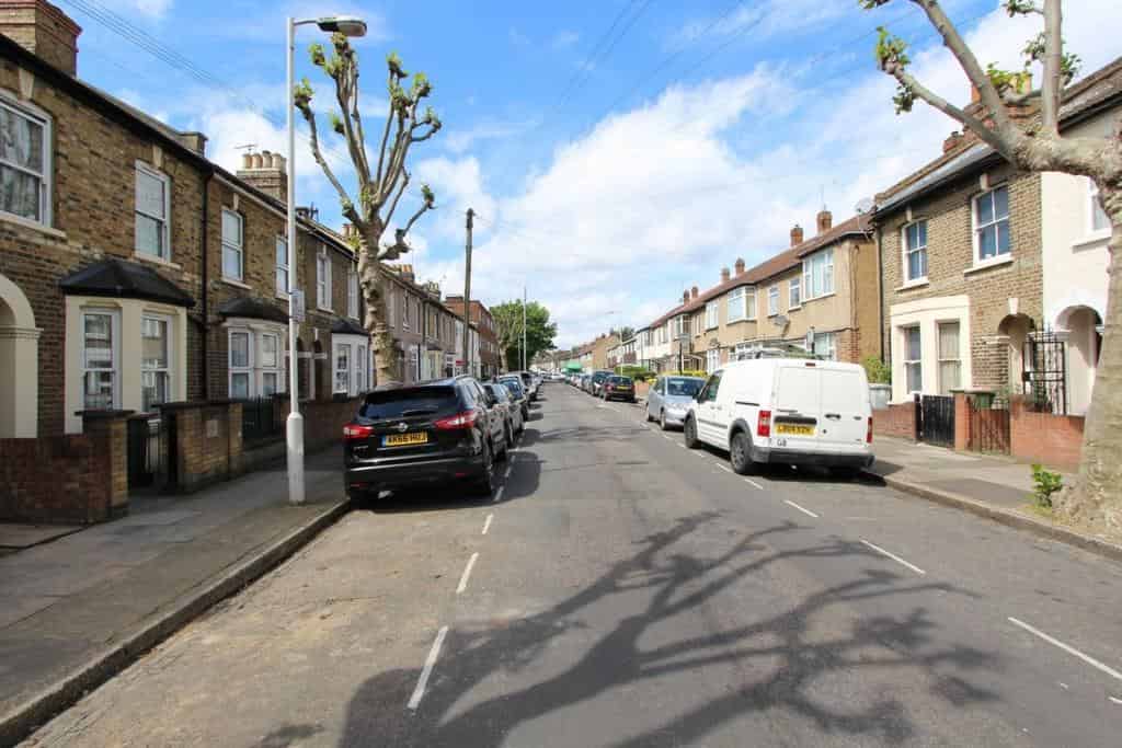 Room in a 5 Bedroom Apartment, Colegrave Rd, London E15 1EA - London, England, United Kingdom - Exterior