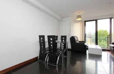Room in a 3 Bedroom Apartment, Cuba St, London, E14 8LB - London, England, United Kingdom - Amenities