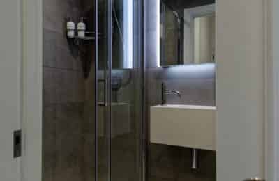 Studio - Amenities?w=400&h=260&fit=crop&q=40&auto=format&trim=auto