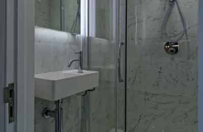 Luminous Studio Close To Kensington Gardens, London - London, England, United Kingdom - Studio - Bathroom