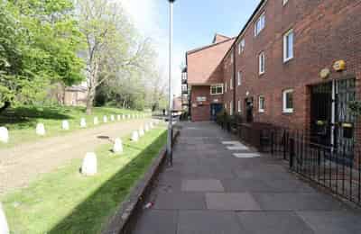 Room in a 5 Bedroom Apartment, St John's Way, London, N19 - London, England, United Kingdom - Exterior
