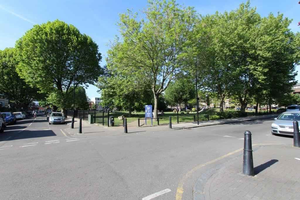 Room in a 5 Bedroom Apartment, Swaton Rd, London E3 4ET - London, England, United Kingdom - Exterior