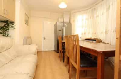 Room in a 5 Bedroom Apartment, Cobham Rd, London N22 6RP - London, England, United Kingdom - Amenities