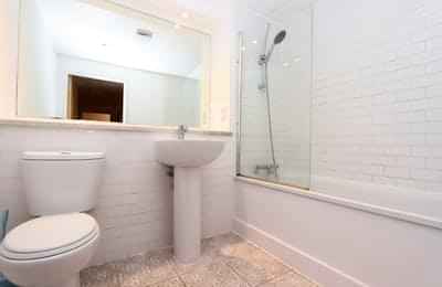 Comfy double bedroom in Bow - Bedroom?w=400&h=260&fit=crop&q=40&auto=format&trim=auto