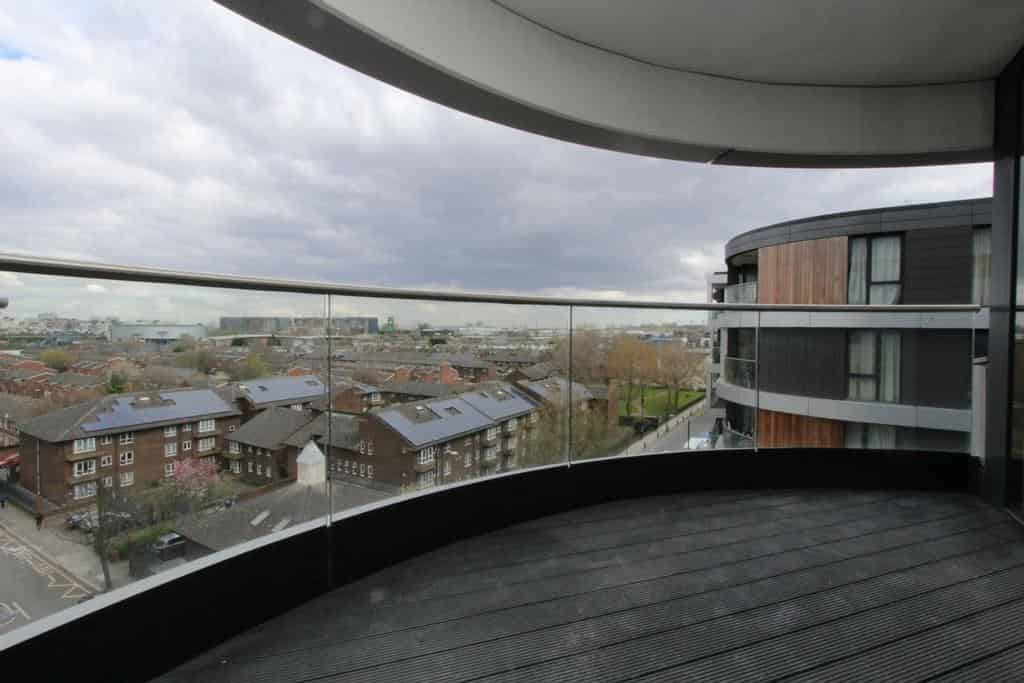 Room in a 3 Bedroom Apartment, Westcombe Park Rd, London SE3 7PY - London, England, United Kingdom - Exterior