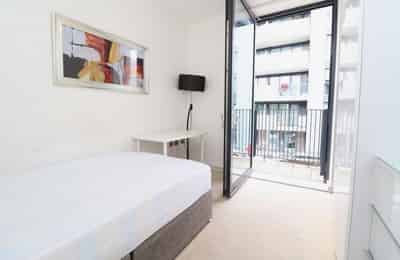Room in a 5 Bedroom Apartment, Vanbrugh Hill, London SE10 9HB - London, England, United Kingdom - 5 Bedroom 1 Bathroom - Bedroom