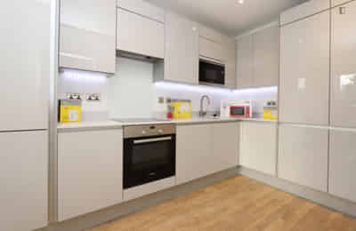 4 Bedroom 4 Bedroom - Bedroom?w=400&h=260&fit=crop&q=40&auto=format&trim=auto