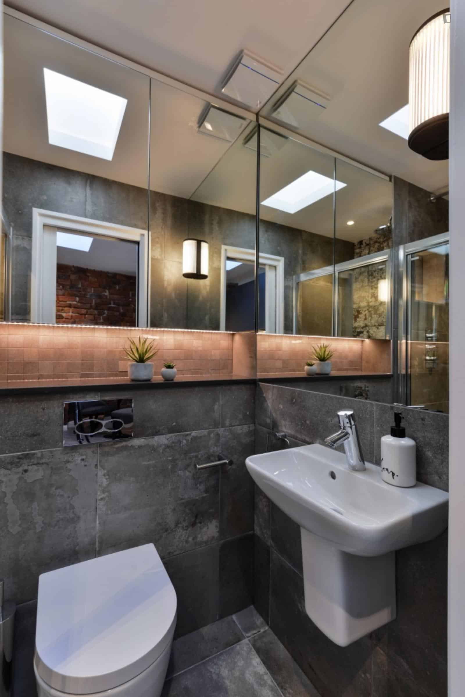 Studio Room, Kensington Gardens, London W8 4PX (Studio 20) - London, England, United Kingdom - Studio - Bathroom