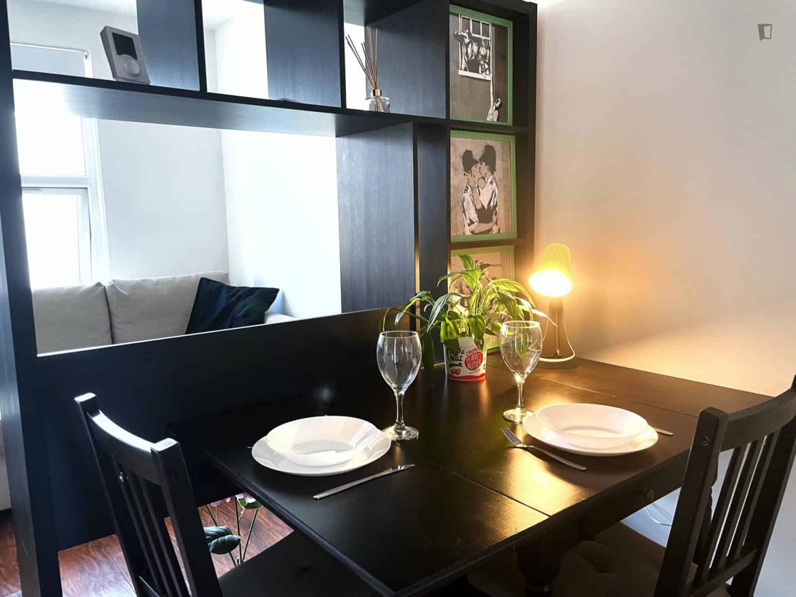 1 Bedroom Apartment, Bethnal Grn Rd, London E2 6AH - London, England, United Kingdom - 1 Bedroom 1 Bathroom Apartment - Amenities