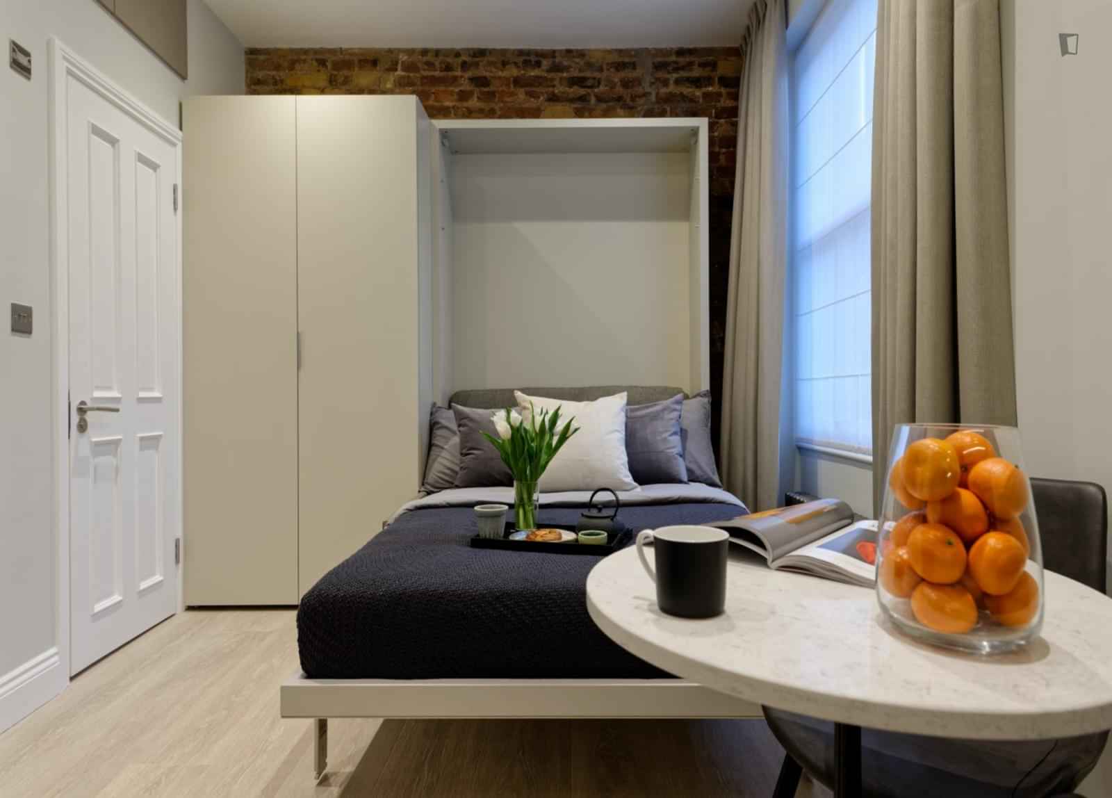 Studio Room, Emperor's Gate, London SW7 4JA (Studio 11) - London, England, United Kingdom - Studio - Bedroom