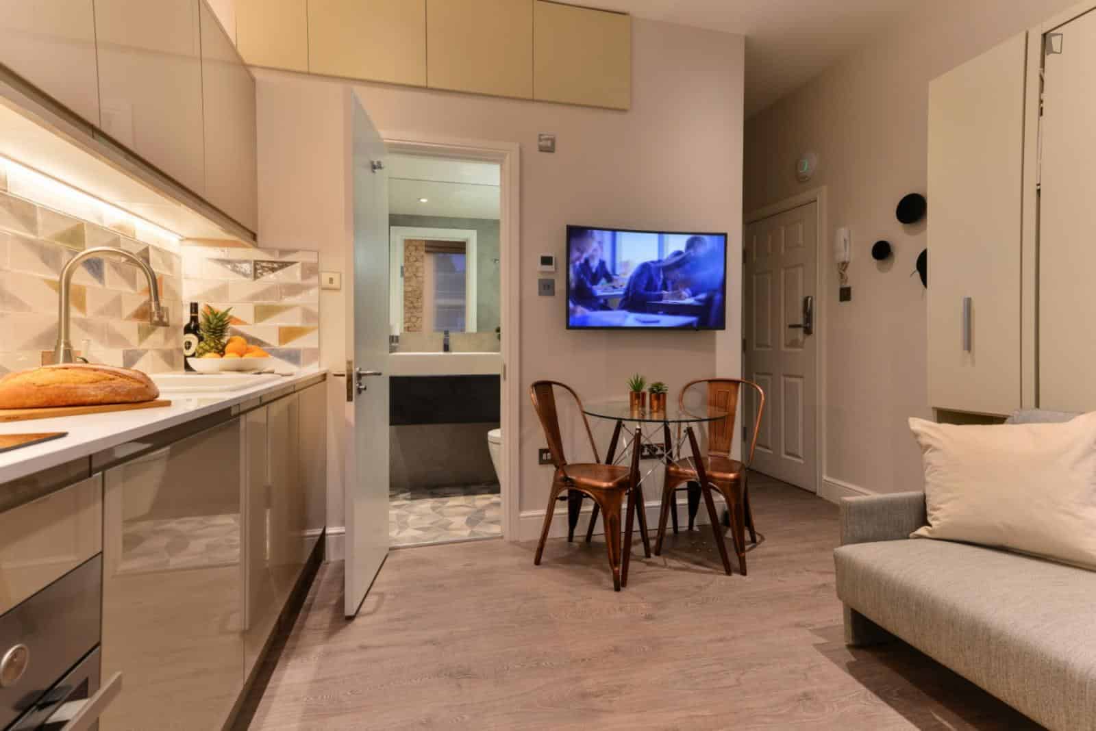 Studio Room, W End Ln, London, NW3 2LJ (Studio 6) - London, England, United Kingdom - Studio - Kitchen