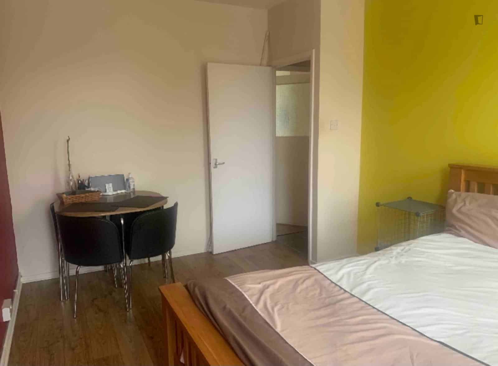 1 Bedroom Apartment, Cornwall Sq, London SE11 4JN - London, England, United Kingdom - 1 Bedroom Apartment - Bedroom