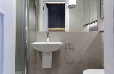 Studio Room, Pembridge Square, London, W2 4EW (Studio 27) - London, England, United Kingdom - Studio - Bathroom